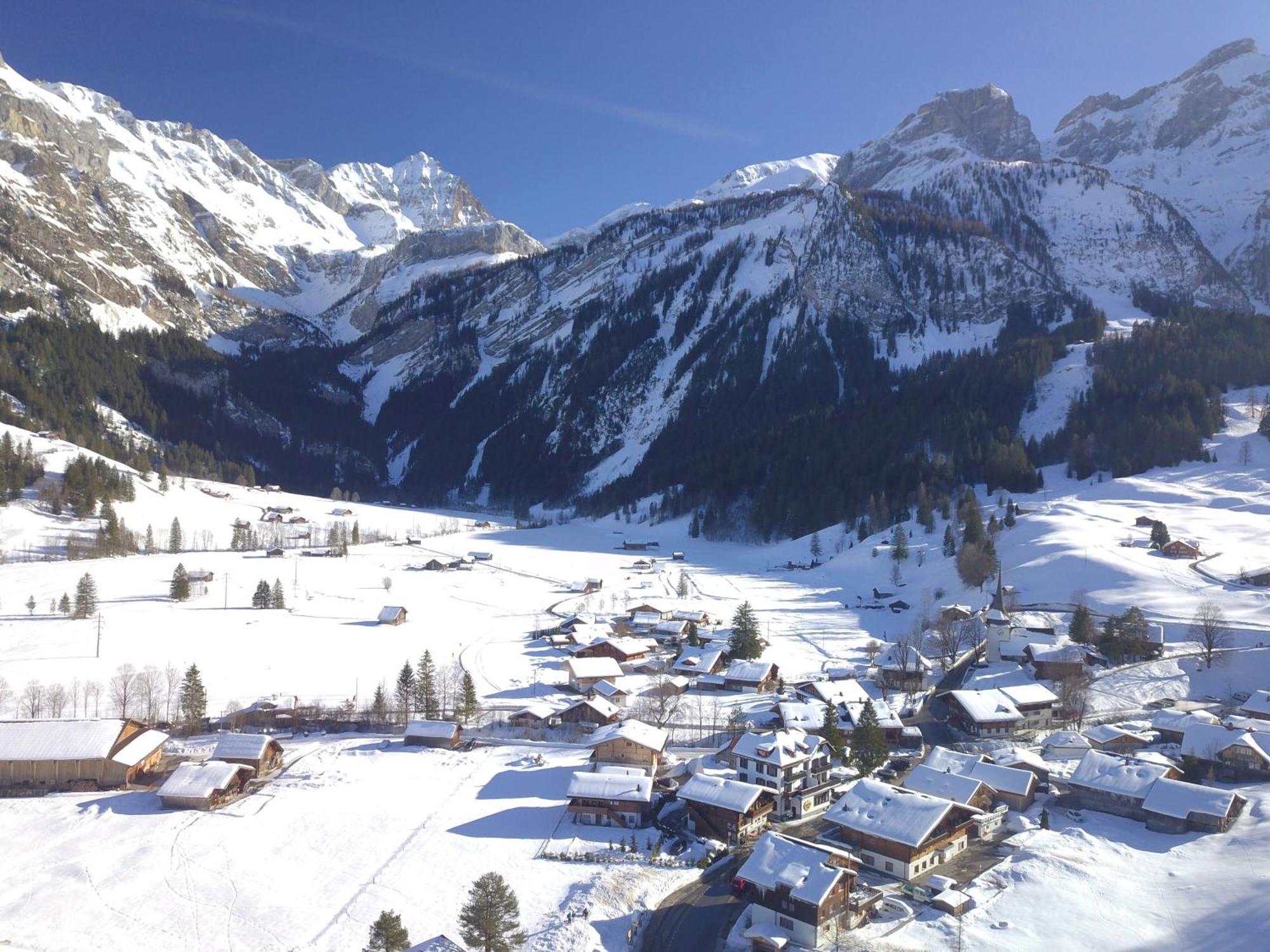 Hotel Sanetsch Gsteig ภายนอก รูปภาพ