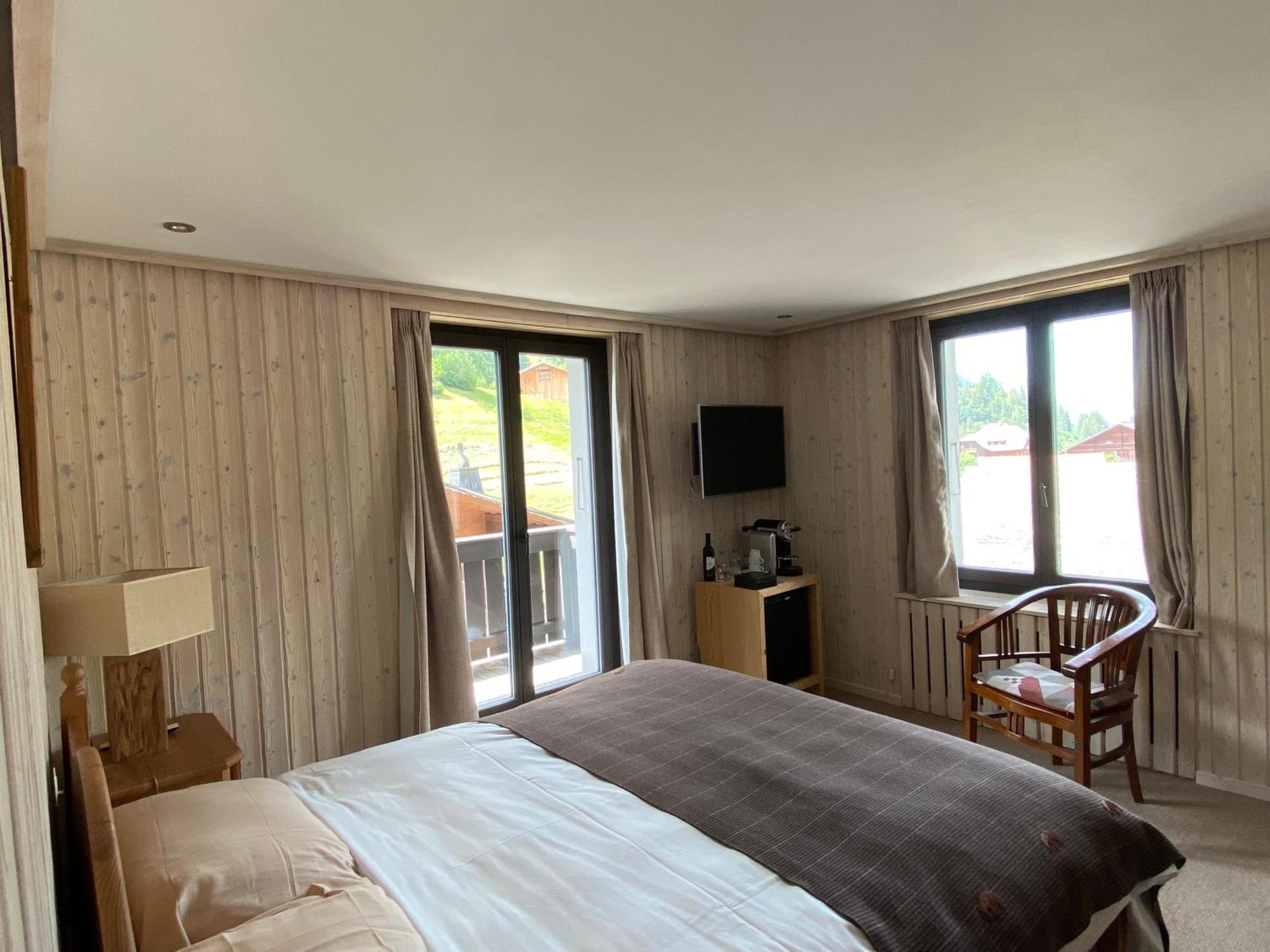 Hotel Sanetsch Gsteig ภายนอก รูปภาพ