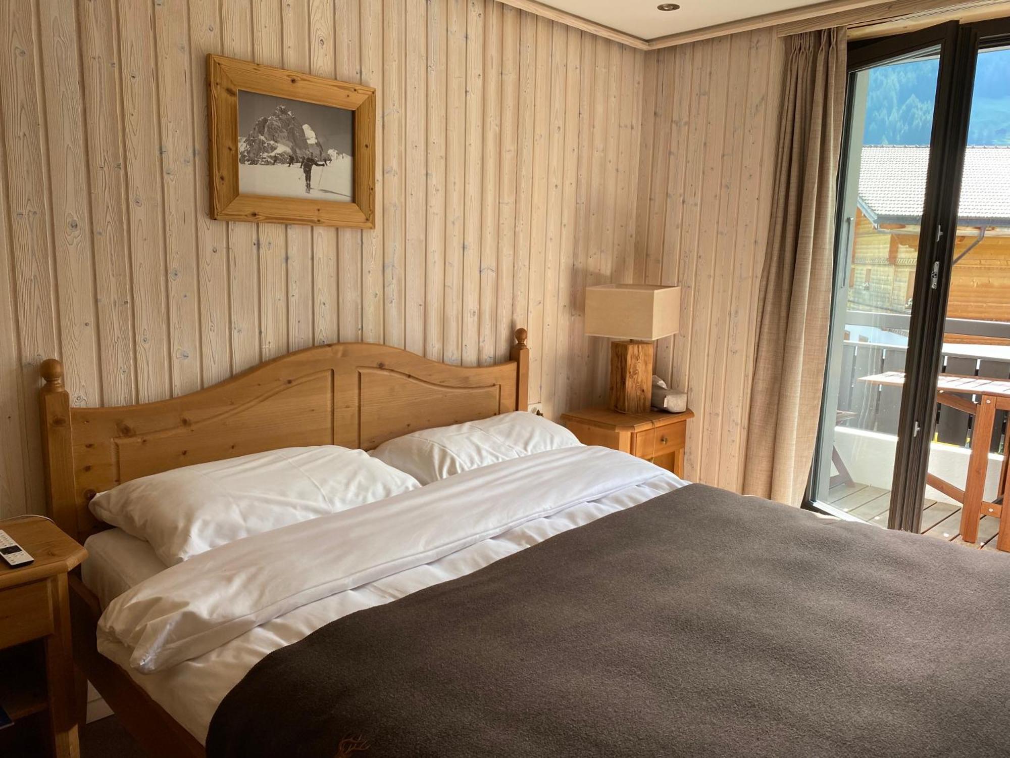 Hotel Sanetsch Gsteig ภายนอก รูปภาพ